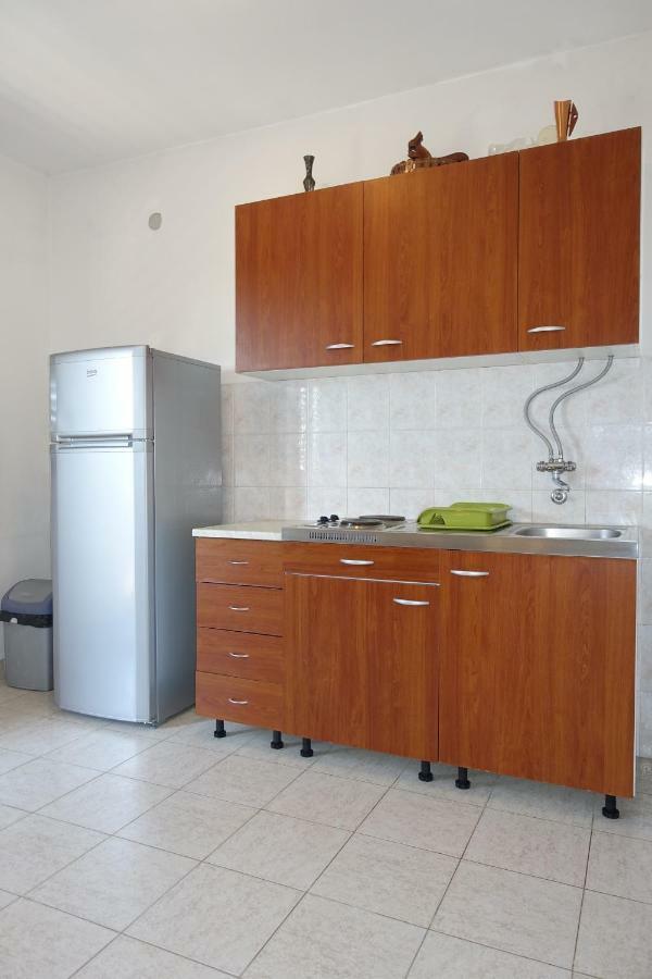 Apartment Dede Nin Exterior photo